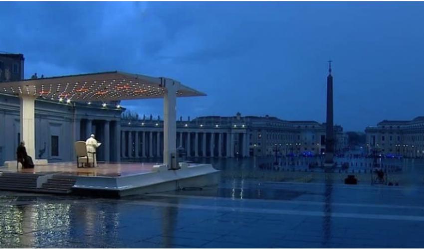 PapaFrancescoPiazza.png